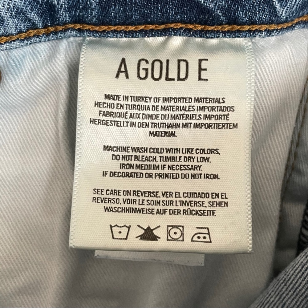 Agolde Sophie Crop Jean with Distressed Hem - Picture 11 of 16